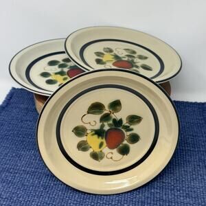 Sears Strawberries Stoneware Plates Set Of 3 Japan 1971 Cottage Vintage